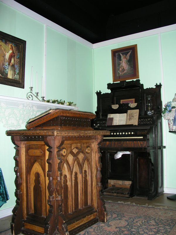 Coats Funeral Parlor